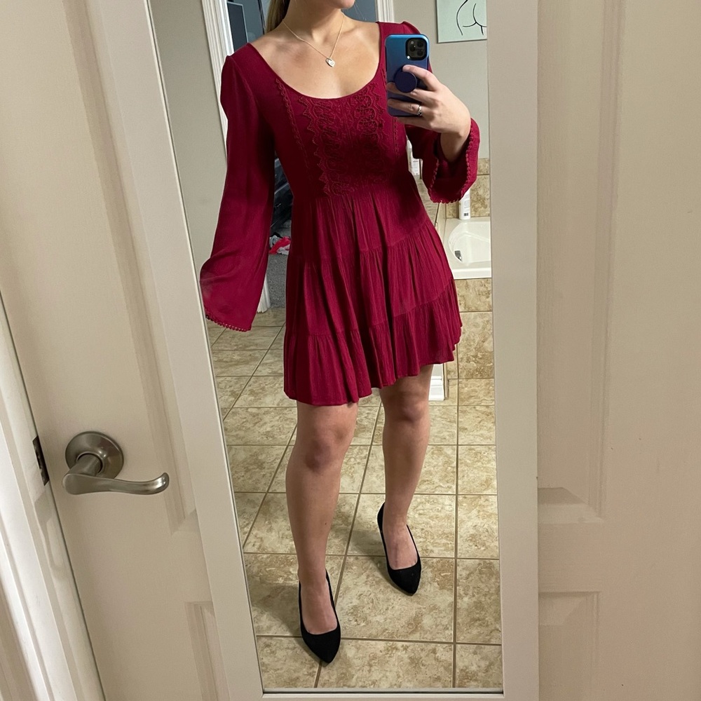 Backless dress - Picture 3 of 9